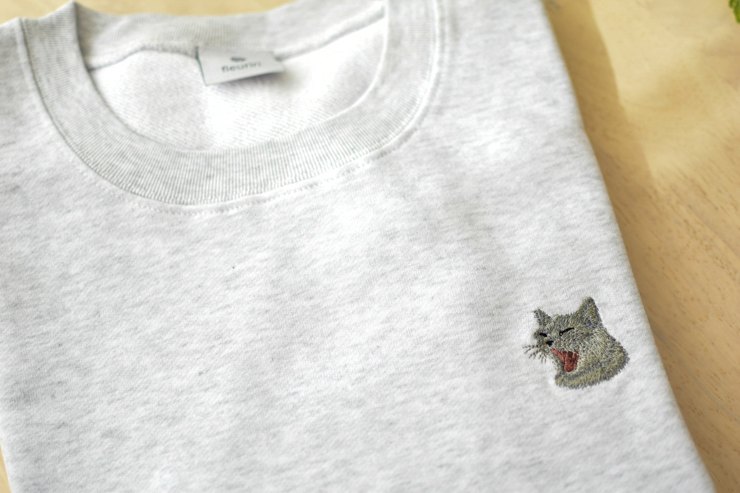 あくびねこスウェットシャツ