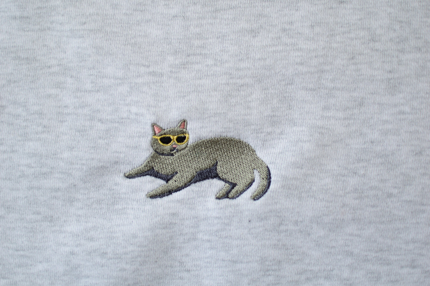 サングラスねこスウェットシャツ