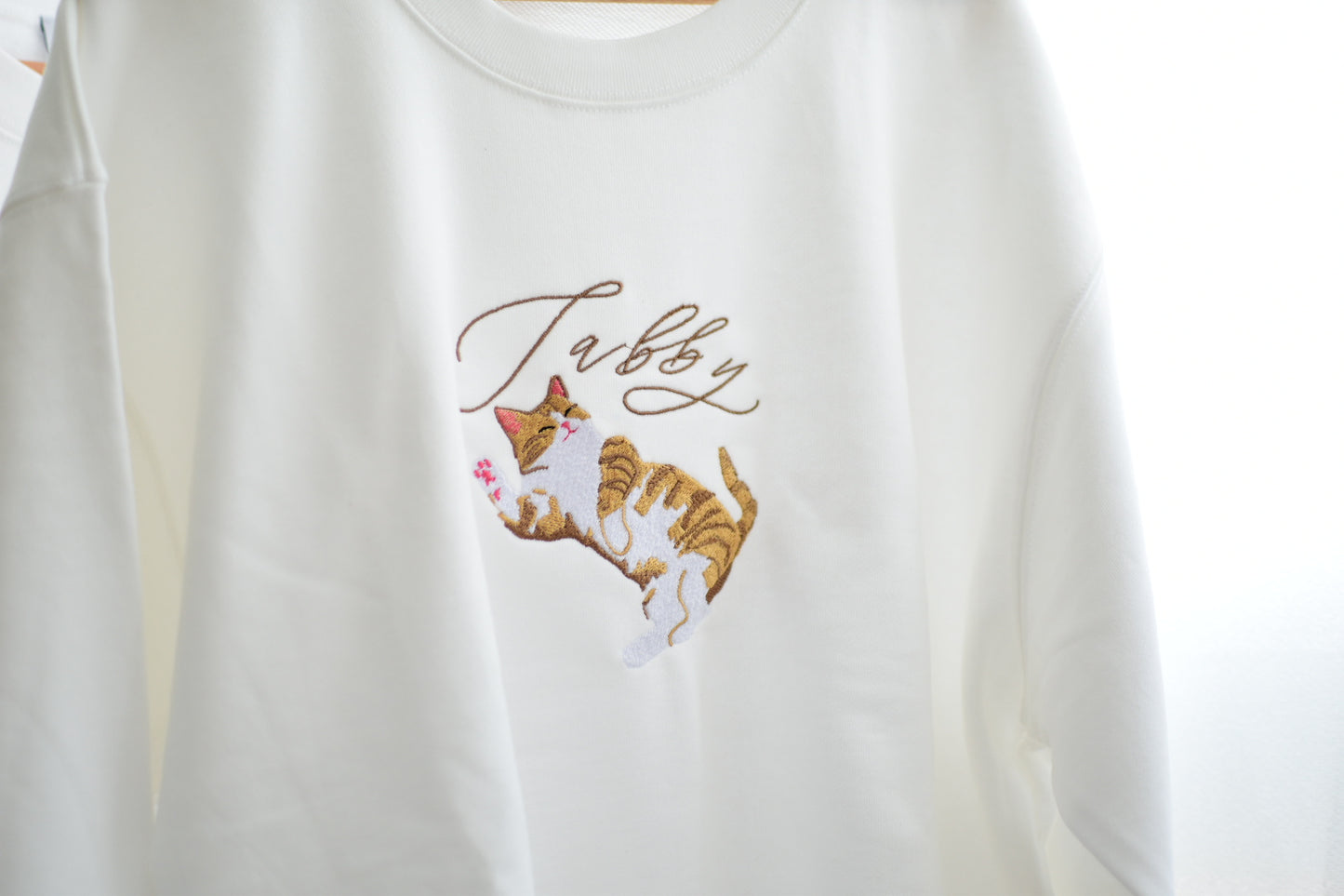 茶トラねこスウェットシャツ
